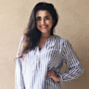 Meet your Posher, Natalie jean